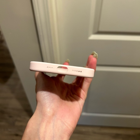 IPhone 13 Apple Case - Picture 8 of 8